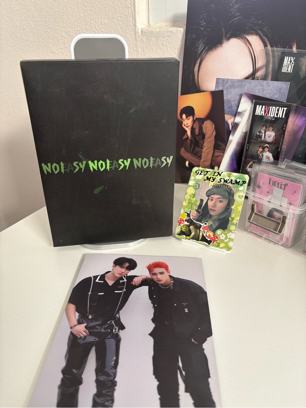 STRAY KIDS - NO EASY ALBUM (GREEN VERSION) (UNSEALED)